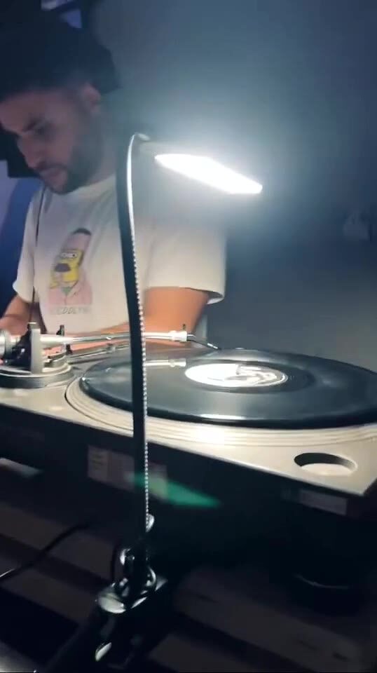 Flávio on Technics at Eastern Bloc, vinyl under the lamp